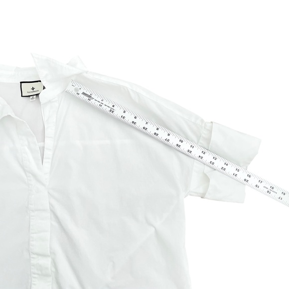 TUCKERNUCK White Short Sleeve Poplin Shirt - Excellent Pre-Loved, Medium - Picture 12 of 13